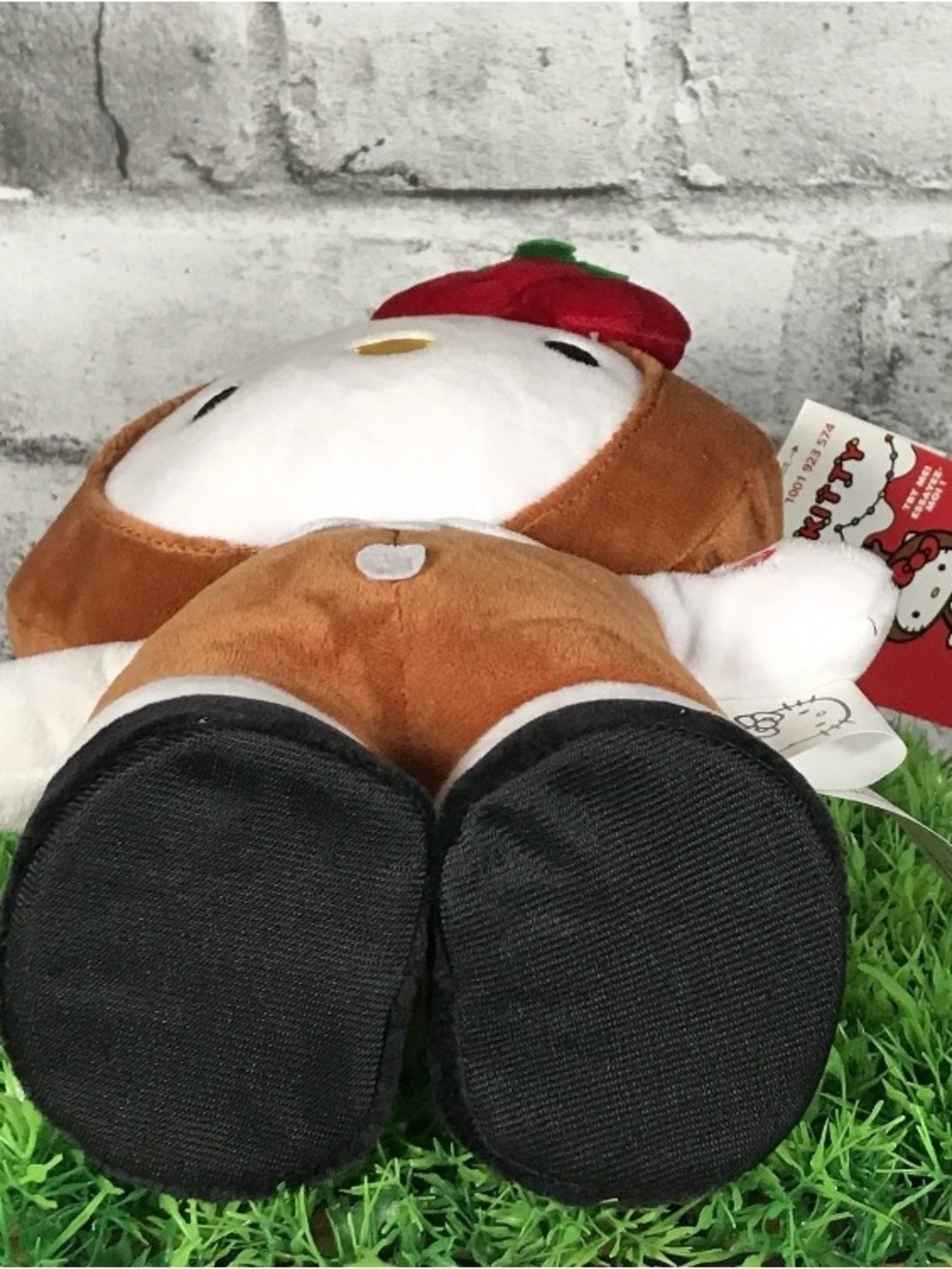 NWT. Hello Kitty 12” Reindeer Musical Animated Christmas Side Stepper Plush - Picture 3 of 9